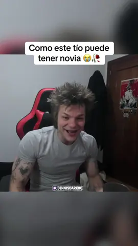 Twitch: dennisdarkoo 