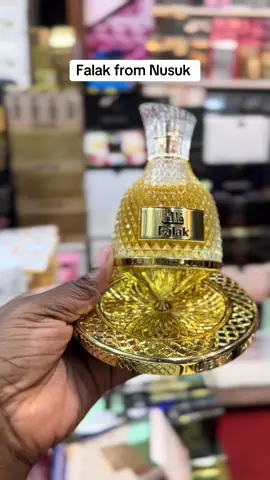 Borty’s Hub Perfumery we are located at the makola shopping mall opposite the law school please call 0598947850 for directions #falak #nusuk #longlastingperfume #fypシ #SmallBusiness 