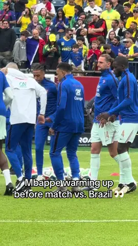 Kylian Mbappe during warm ups in Boston. #mbappe #kylianmbappé #fifaworldcup #worldcup  