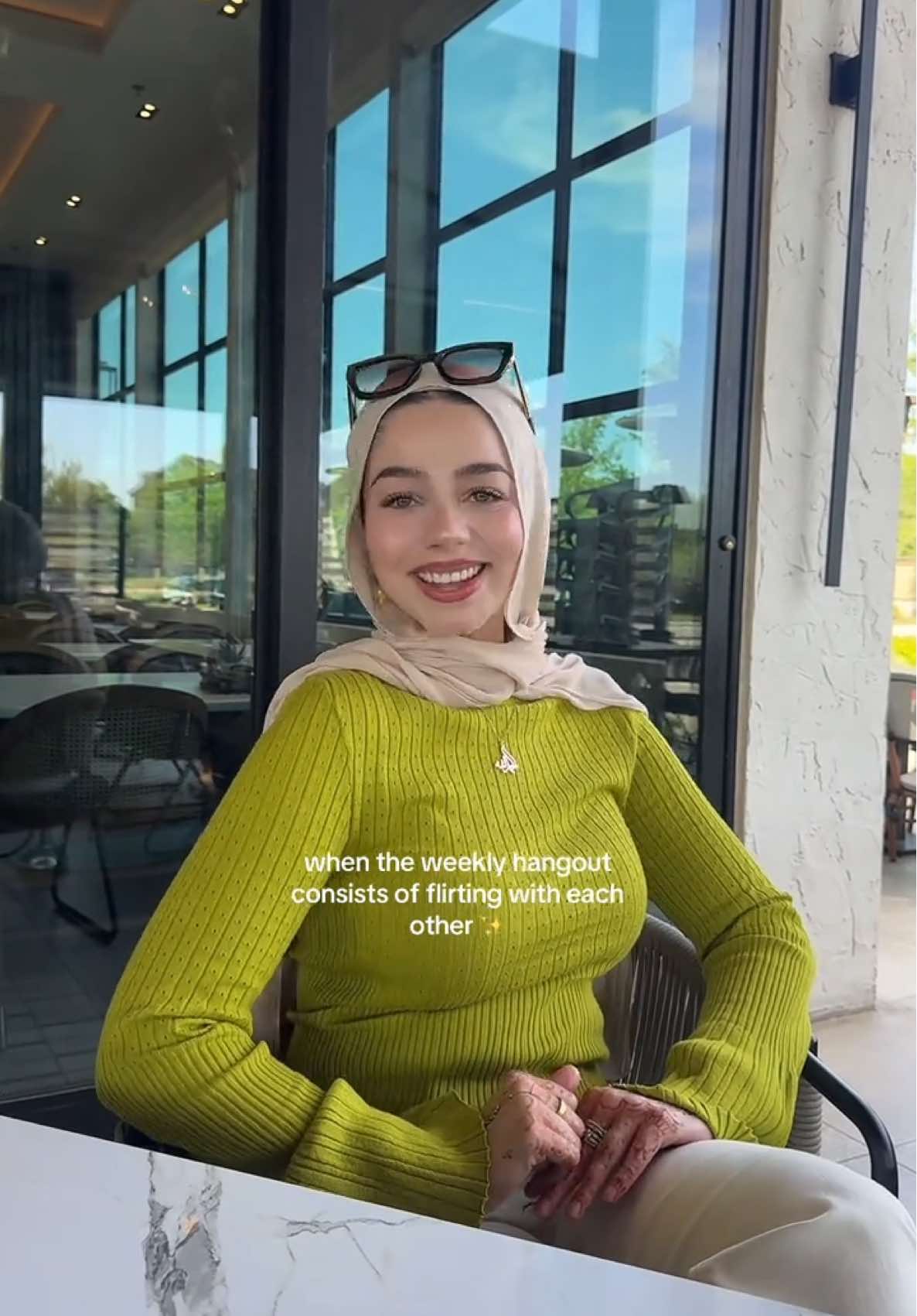 All of a sudden I’m sat 🫦 #brunchtime #friendships #ArabTikTok #funnyvideo #tfypシ  