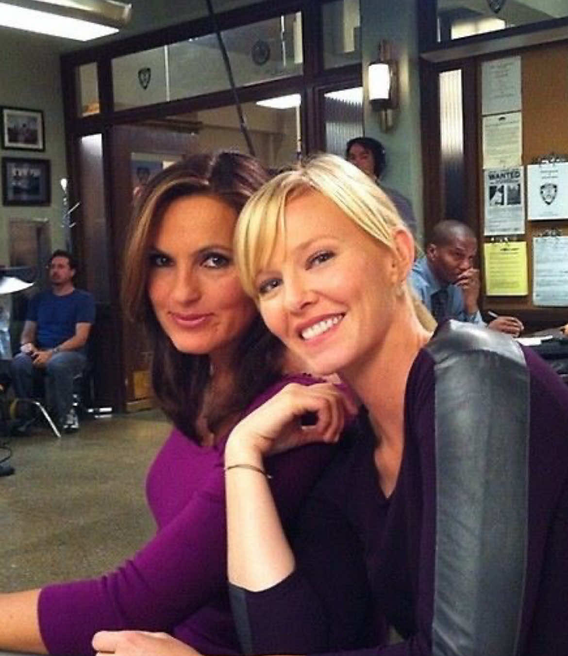 this duo is underrated or maybe I just don’t see the edits idk🙍‍♀️this seems like a ship.it wasn’t meant to be.but it can be .🤷‍♀️🙏spc:cabotsxmarishka, crimestape #lawandordersvu #oliviabenson #fyp #foryou #edit 