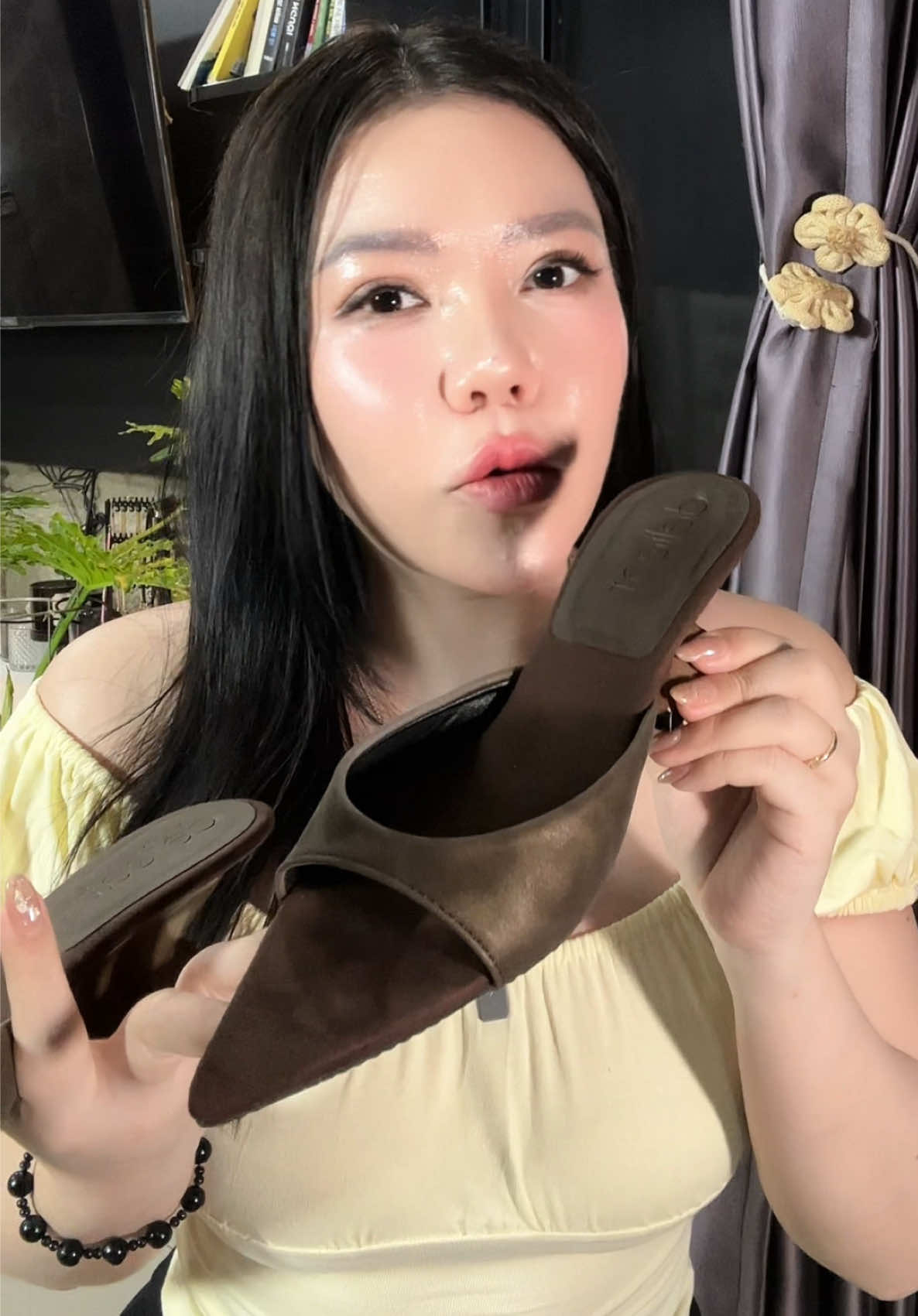 Khoảng 200 đó các c ơi đeo thoải mái nhận hàng y hình nè #giàydepxinh #guốc #5p #dépnữ 