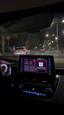 Vídeo pra fingir está dando um rolê de carro com alguém a noite #casal #carro #foryou #fyp #foryoupage❤️❤️ 