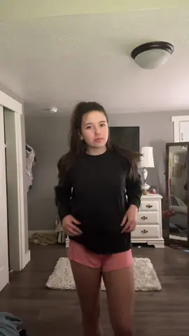 this dance is so fun #tiktokdance #tiktokdance2026 #easydance #1persondance #trendingdance 