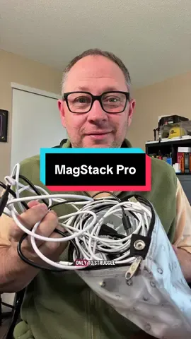 No more cluttered cable bags! @Statik  #fathersdaygiftideas #magnetic #magstackpro #fastcharger #phonecharger 