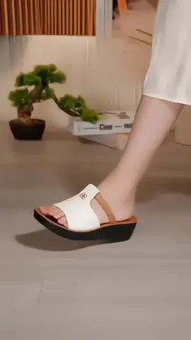 Sandal wedges wanita selop#sandalwanita#sandalwedges#fypシ゚viral #klikkeranjangkuning👆 