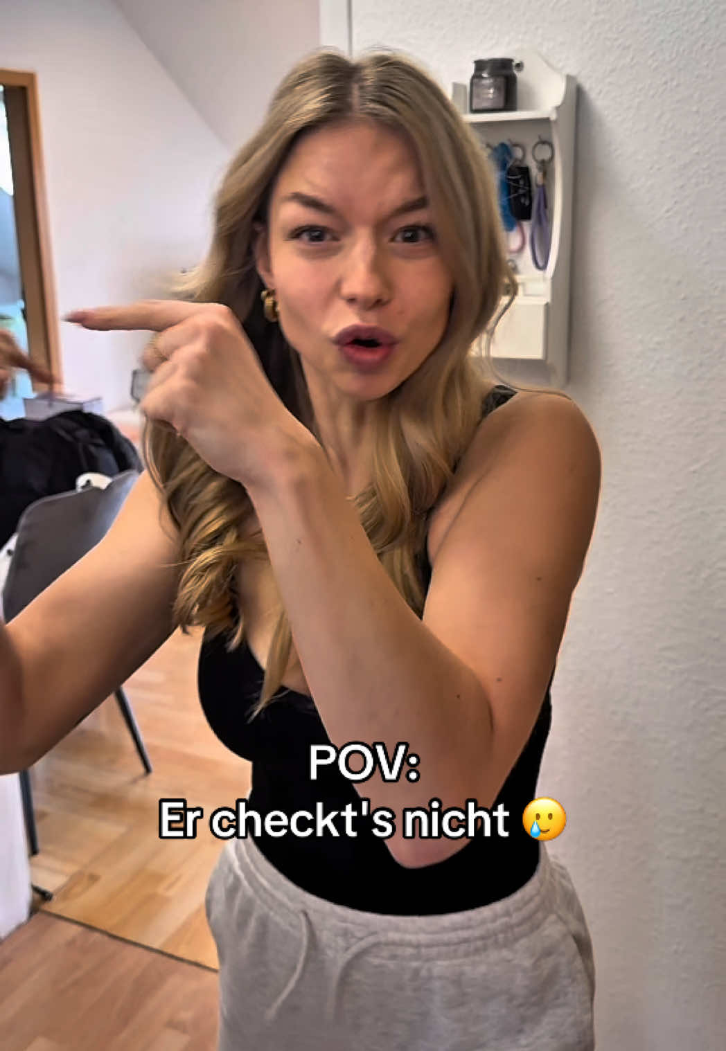 Der will mich einfach ne..🥹 #fy #viral #comedy #ostdeutschland 
