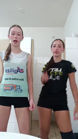 @gigii_2.0 @غابي #dance #foryou #lindas #viral #volleyball 