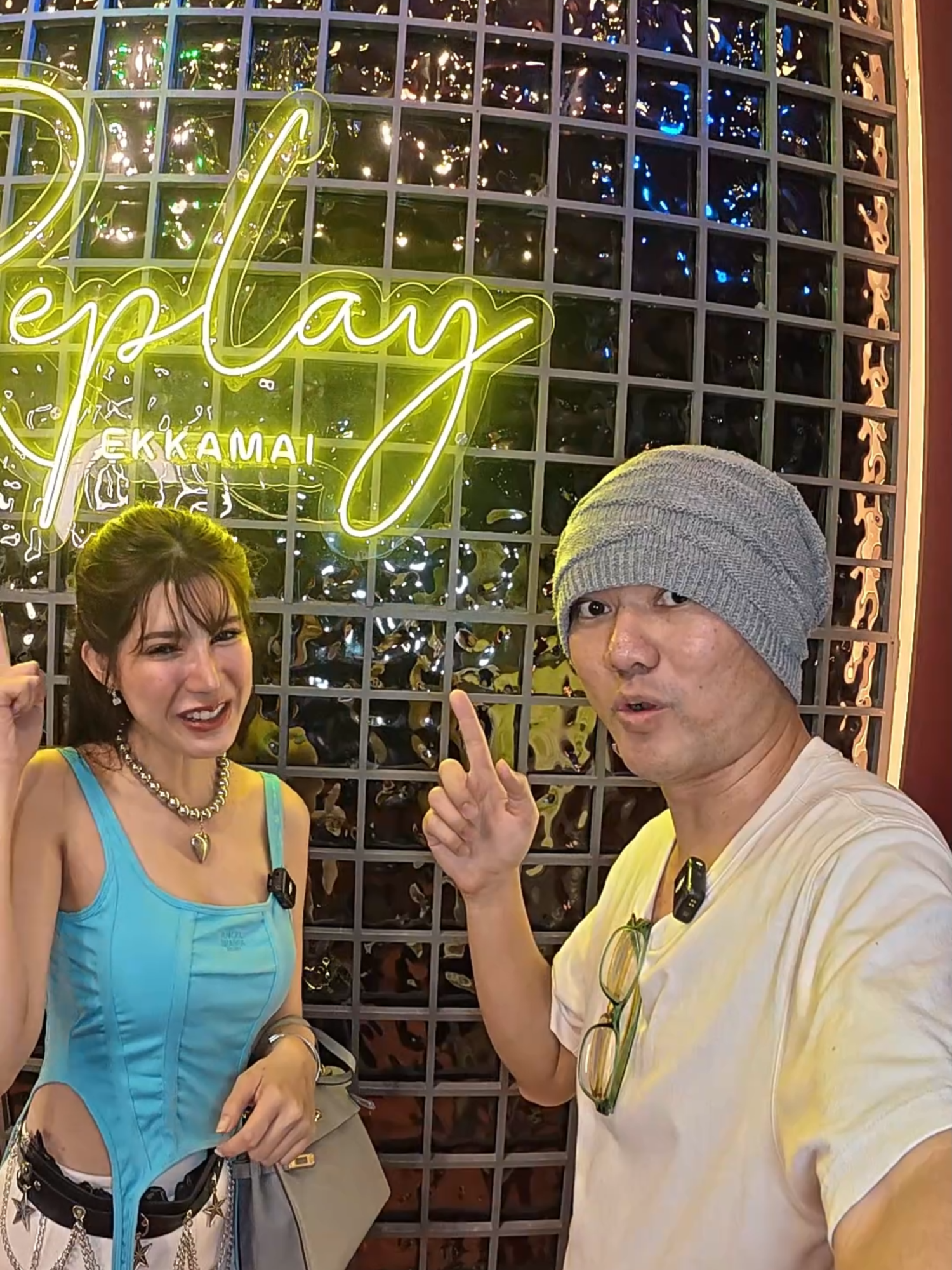 ที่เดียวในย่านเอกมัย สำหรับคนรักยุค90 !! REPLAY Ekkamai