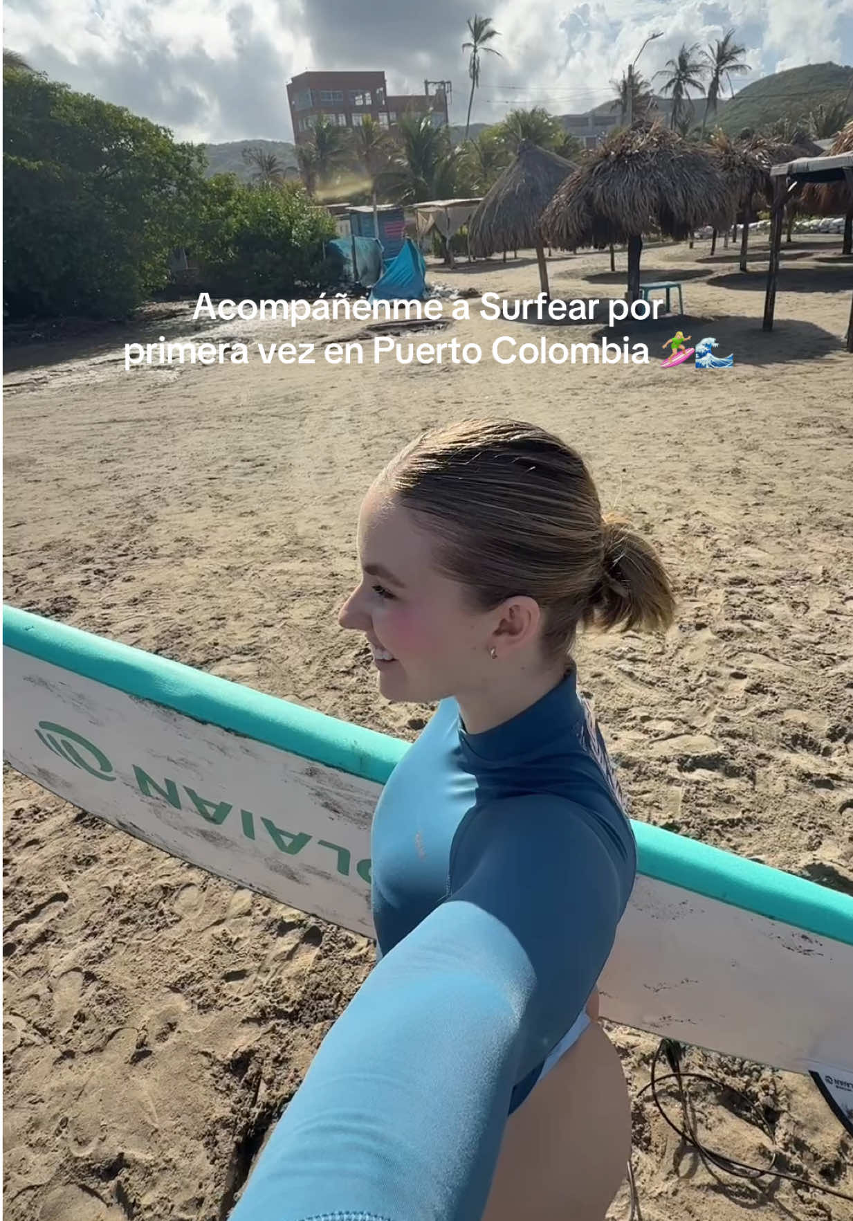 En Colombia si se puede Surfear, y esta fue mi primera vez! que experiencia tan inolvidable 🥹🏄🏼‍♀️🌊  @Somos Surf  #planescolombia #surf #surfing #barranquilla #viaje 