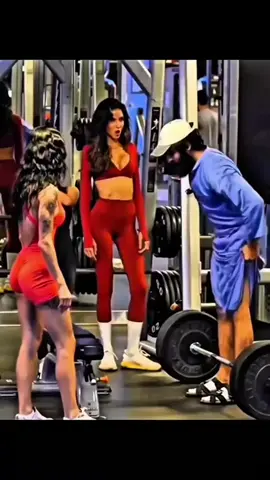 Anatoly pranks with bodybuilders 🤣 ❤️ #gym #anatoly #anatolypranks 