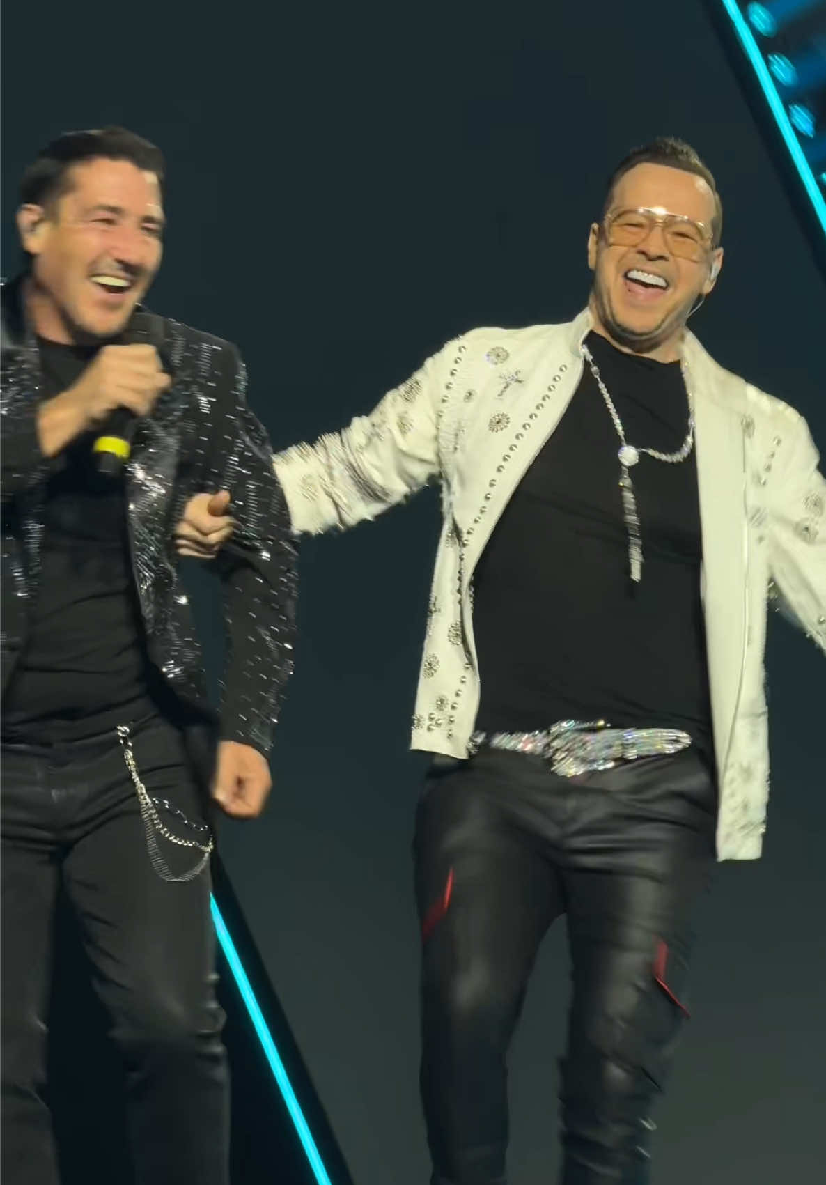 Our Happy Place 🤖❤️ #TheRightStuff #NKOTB #NewKidsOnTheBlock #LiveMusic #Vegas 