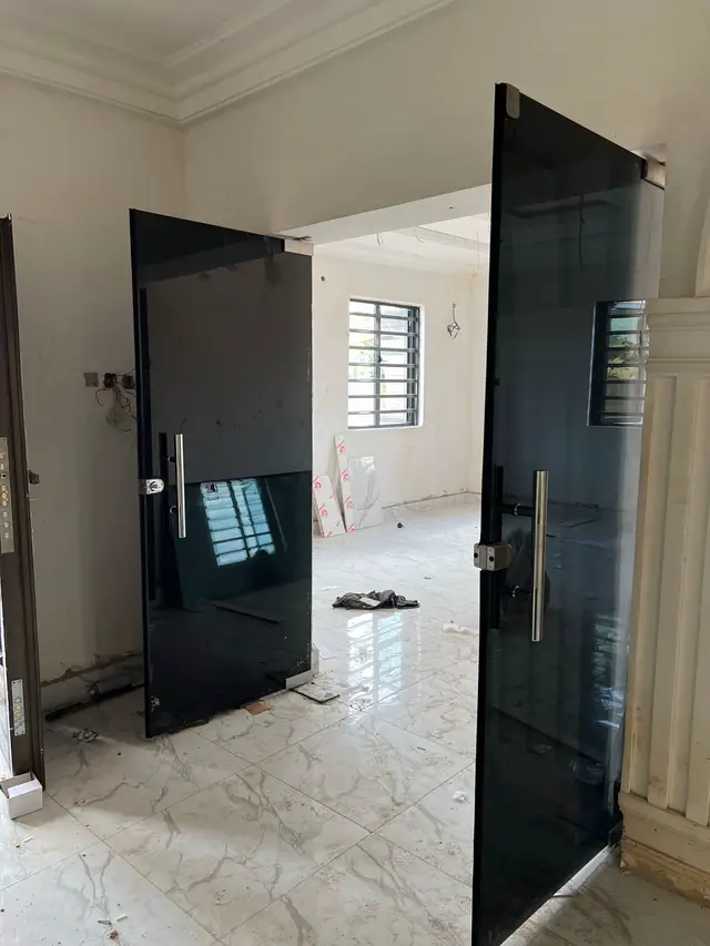 10mm tempered glass door 