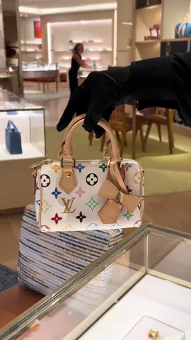 Louis Vuitton x Murakami Nano Speedy  Two Toron top handles and a gleaming golden padlock in homage to the House's travel heritage. (If you kno you kno) Complete with a removable, adjustable strap and an exclusive LV x TM keybell. ✈️US SHIPPING AVAILABLE #murakami #louisvuitton #handbag #fashiontiktok #styling 