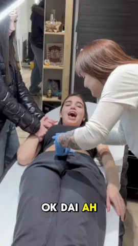 Un Navel da urlo !!!  #piercing #piercingjewelry #piercingroma #roma #piercingstudio 