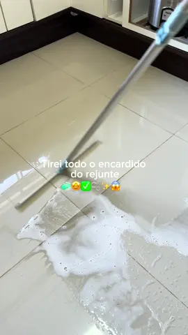 Meu rejunte estava muito sujo 😱 #limpeza #casalimpa #satisfatorio #dicas 