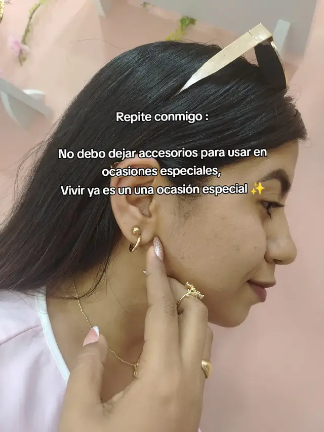 Los accesorios no pueden faltar para complementar tus outfits✨️ 