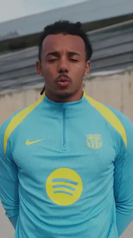 Jules Koundé nos manda un mensaje que hace vibrar a toda la cancha ⚽🔥 Invita a toda la comunidad de la Superliga AUFF a seguir inscribiéndose a la Barça Academy León, una oportunidad única para crecer, aprender y vivir la experiencia Barça 💙❤️ El momento es ahora… ¿Lo vas a dejar pasar? 😮🔥