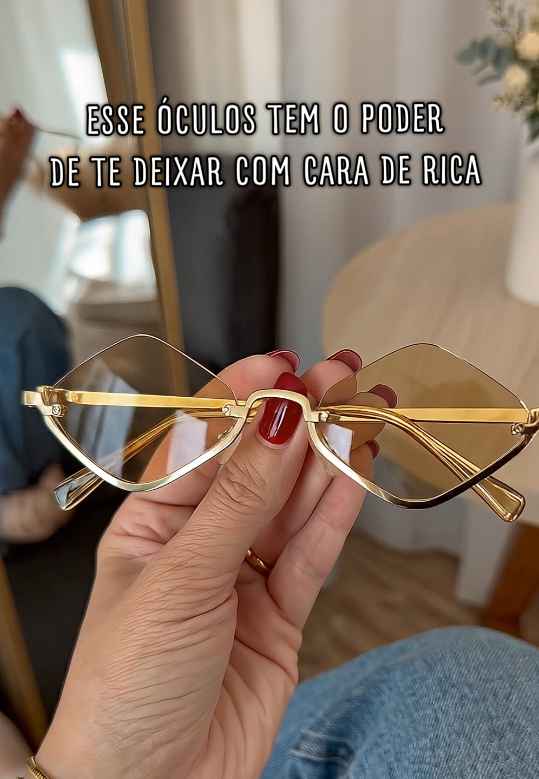 Esse óculos tem o poder de te deixar com ar de rica sem gastar muito  #oculos #oculosdesol #oculosfeminino #oculosestiloso #viral 