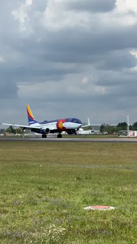 👋🏻 Long time no see Colorado One! ❤️💙💛🏔️✈️ #southwestairlines #southwest #colorado #fyp #b737 