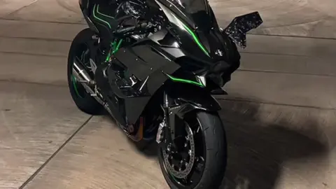 #kawasakih2r #motorcycle #bikers #kawasaki #CapCut 