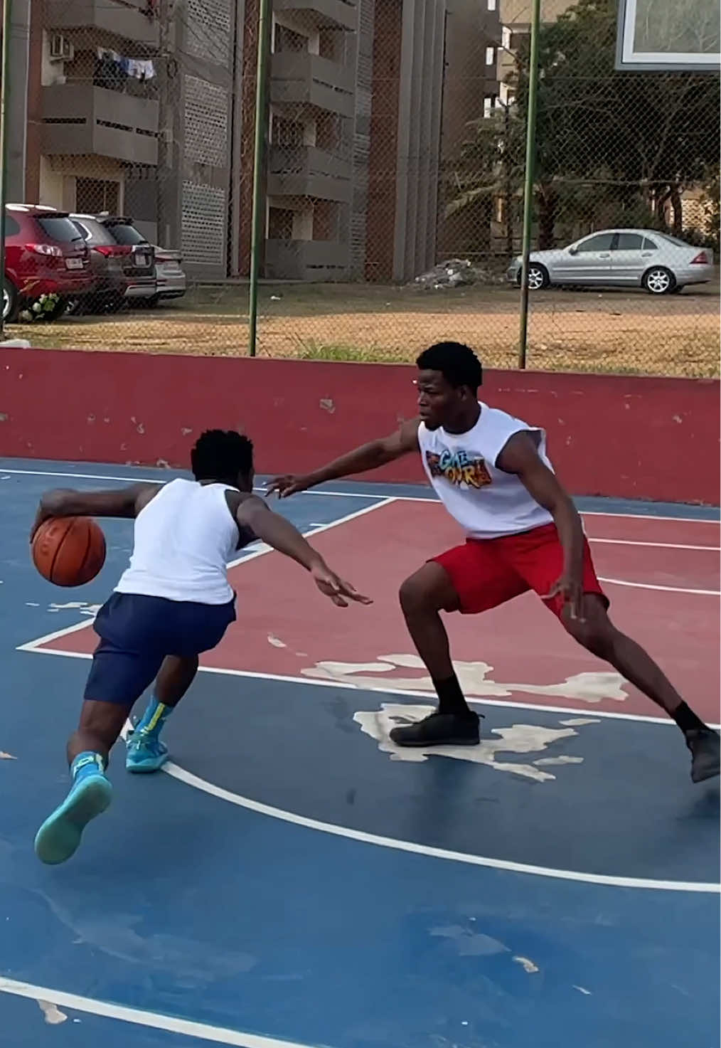 ONE OF OUR FAVE MATCHUPS SO FAR!!! @Shugaboy vs @🇬🇭Augustus🇬🇭 🔥🔥🔥 . . OUT NOW ON YOUTUBE . . #KDK #basketball🏀 #1on1 #fypシ゚viral #fypシ 