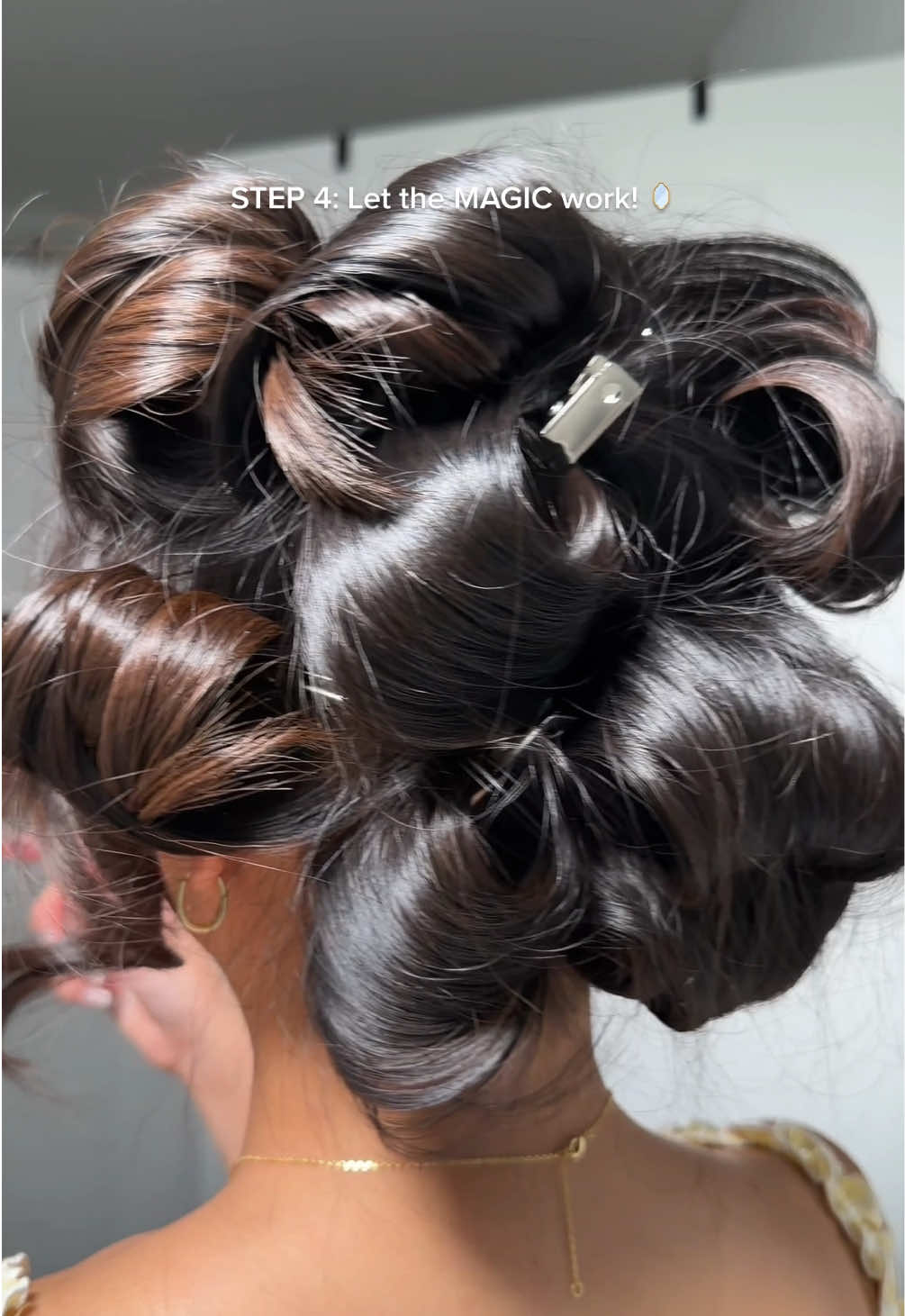 @Abigail Lin‘s secret for glossy healthy hair?✍️The NEW Honey Milk Active Leave In Conditioner 🥛 Made with Mirsalehi Honey, hydrolyzed milk protein & ceramides, this multitasker helps repair, detangle, smooth, and protect from heat up to 230°C/450°F - giving instant care to protect your hair at it’s weakest state and give overtime repair with every use. Finish with a few drops of our Honey Infused Hair Oil for the glossiest shine. 💛