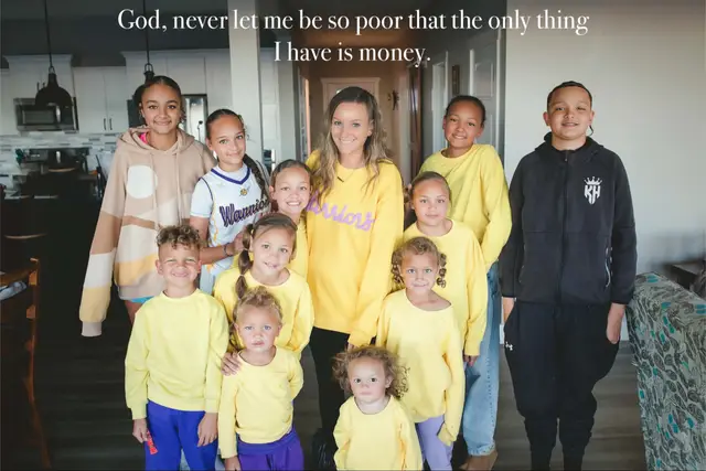 I’ve never felt so rich! No money in the world could ever buy true wealth. #thecollinskidsfamily #11kids 