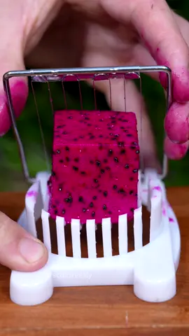 Dragon fruit cube vs egg slicer! 