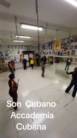 #perte #viral_video #tiktokdance #viral #strong vieni a ballare con noi 💃🏻 🕺 Accademia Cubana Massimo Fazio info 393 885 0231 💃🏻 🕺 
