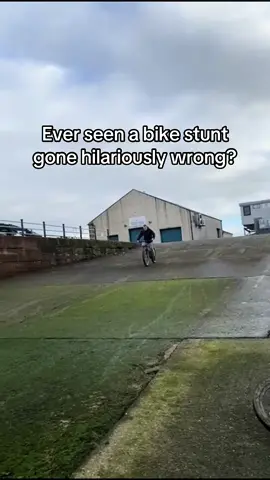 Hilarious bike fails #bikefails #funnyvideo #creatorsearchinsights 
