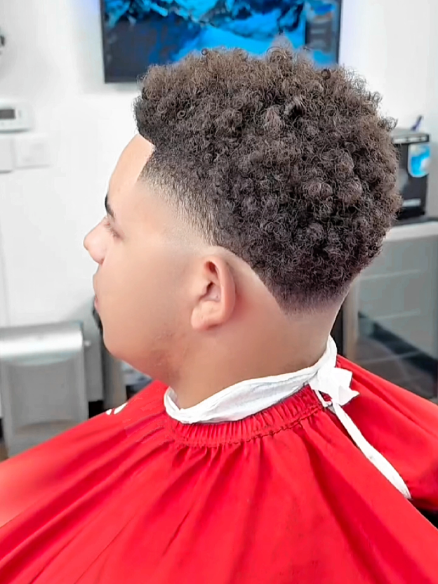w8 for result 💀✂️ New haircut style | new haircut transformation #haircut #transformation #haircutstyle #hairtransformation #haircuttransformation #viralcut #fade #buzzcut #lowfade #newfade #brustcut #midfade #hairtok #hairstyle 