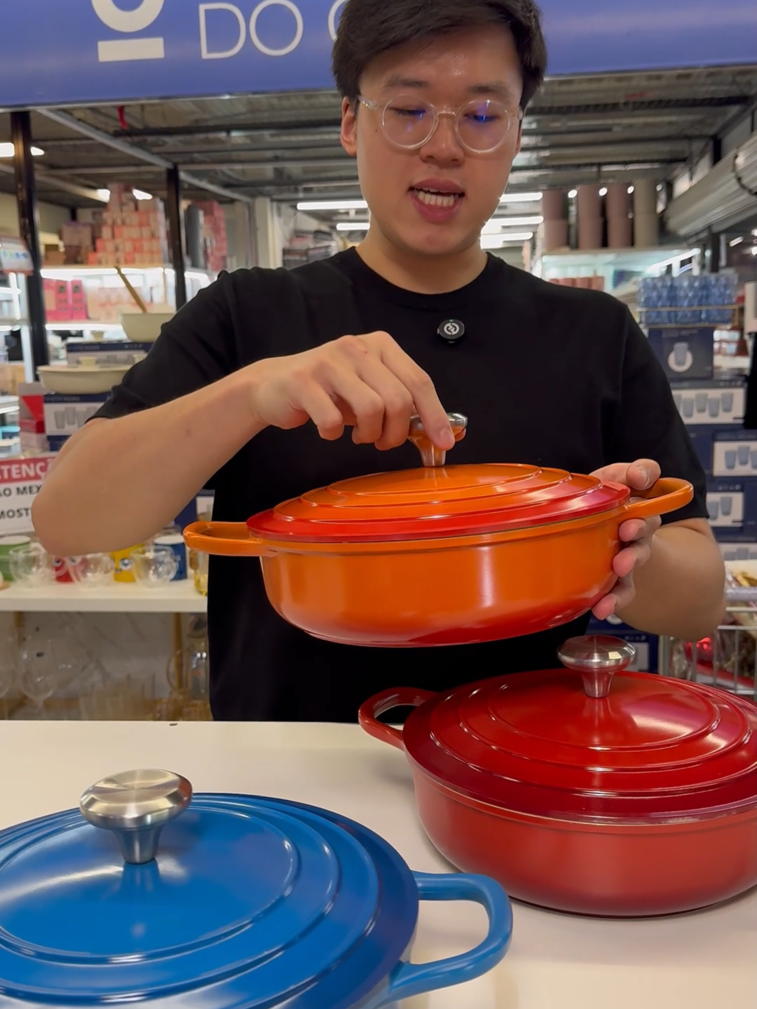 🔥 ESSENCIAL NA SUA COZINHA! As CAÇAROLAS que todo mundo procura estão aqui — qualidade, resistência e aquele resultado perfeito no preparo 👀 🍲 Ideal pra receitas do dia a dia 🔥 Cozimento uniforme — nada de comida mal feita 🧼 Fácil de limpar 💥 Design bonito que vai direto pra mesa Perfeita pra quem quer praticidade sem abrir mão de uma cozinha bem equipada! 👉 Clique no carrinho e garanta a sua antes que acabe!