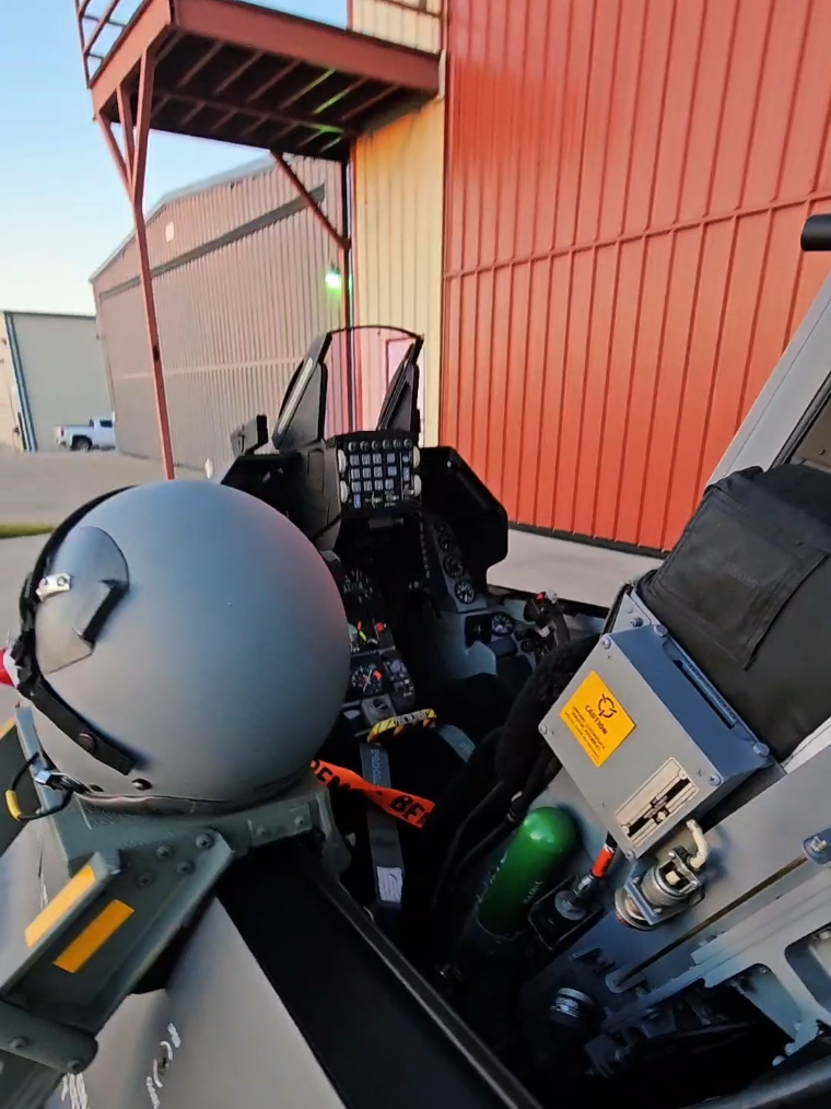 Viper Love! #fly #cockpit #fyp #aviation #Airport 