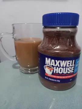 Maxwell House Instant Coffee Maxwell House original roast instant coffee is just smooth to the taste, absolutely no bitterness. I love to enhance the flavor by adding a little sweetness in my coffee. It combines perfectly giving a lovely shade of brown. Plus, with instant coffee it can be stored as long as you want and ready to use when you are ready. -2 tsp instant coffee -2 tbsp evaporated Milk -1 tbsp sweetened condensed      milk - 1 alternative sugar - 1/2 cup oat milk @influenster @officialmaxwellhouse #complimentary #MaxwellHouse