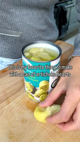 These are so good! Also before you comment about my pronunciation of the word Herb, I’m Canadian. Every English speaking country outside the US pronounces the H 😘 Link to the recipe in my bio 