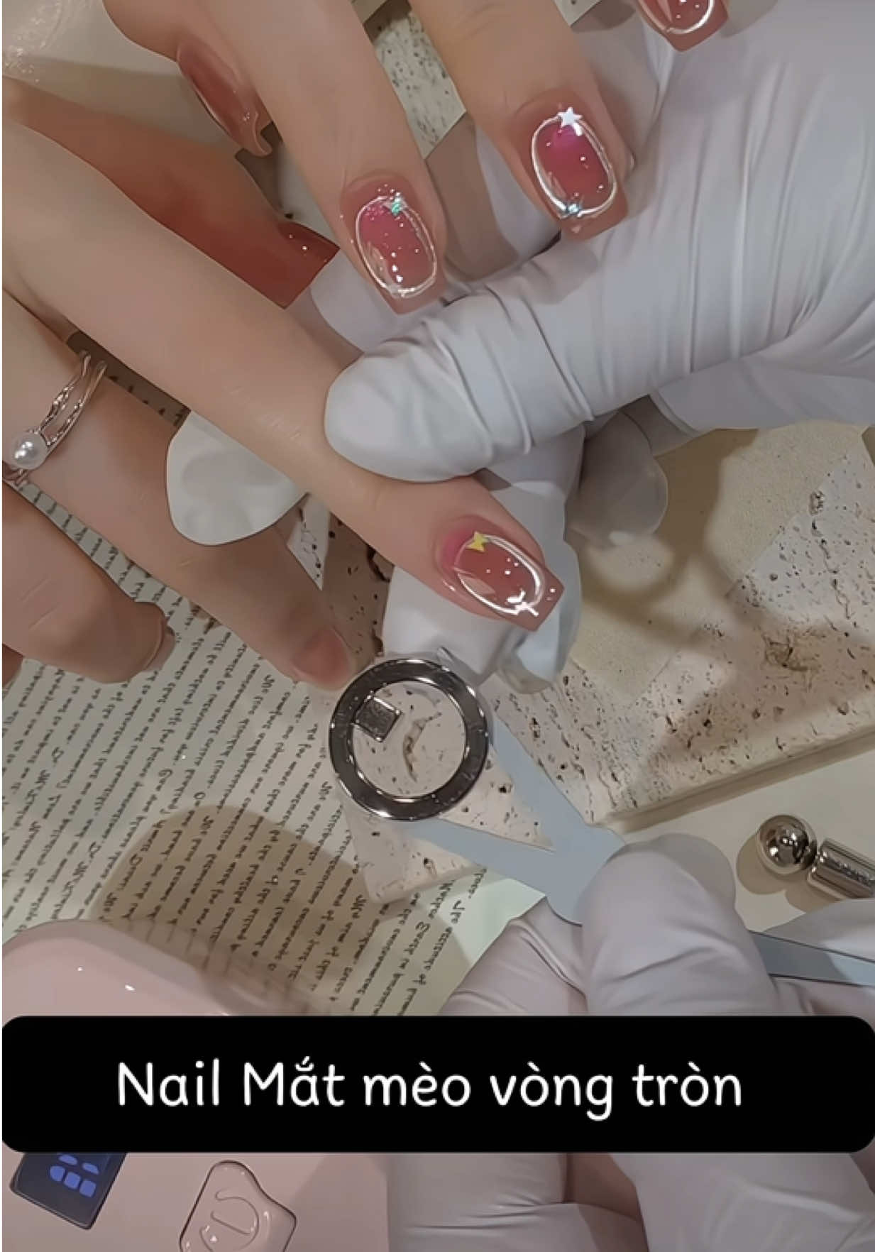 Thử trens mắt mèo mới chưa mấy bà #reviewnail #xuhuong #viral #nails #sonmatmeo 