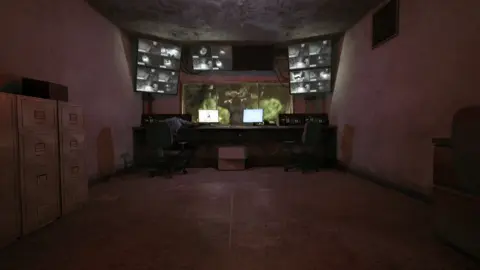 Догонялки с кабанчиком х2 #outlast #аутласт #horror 