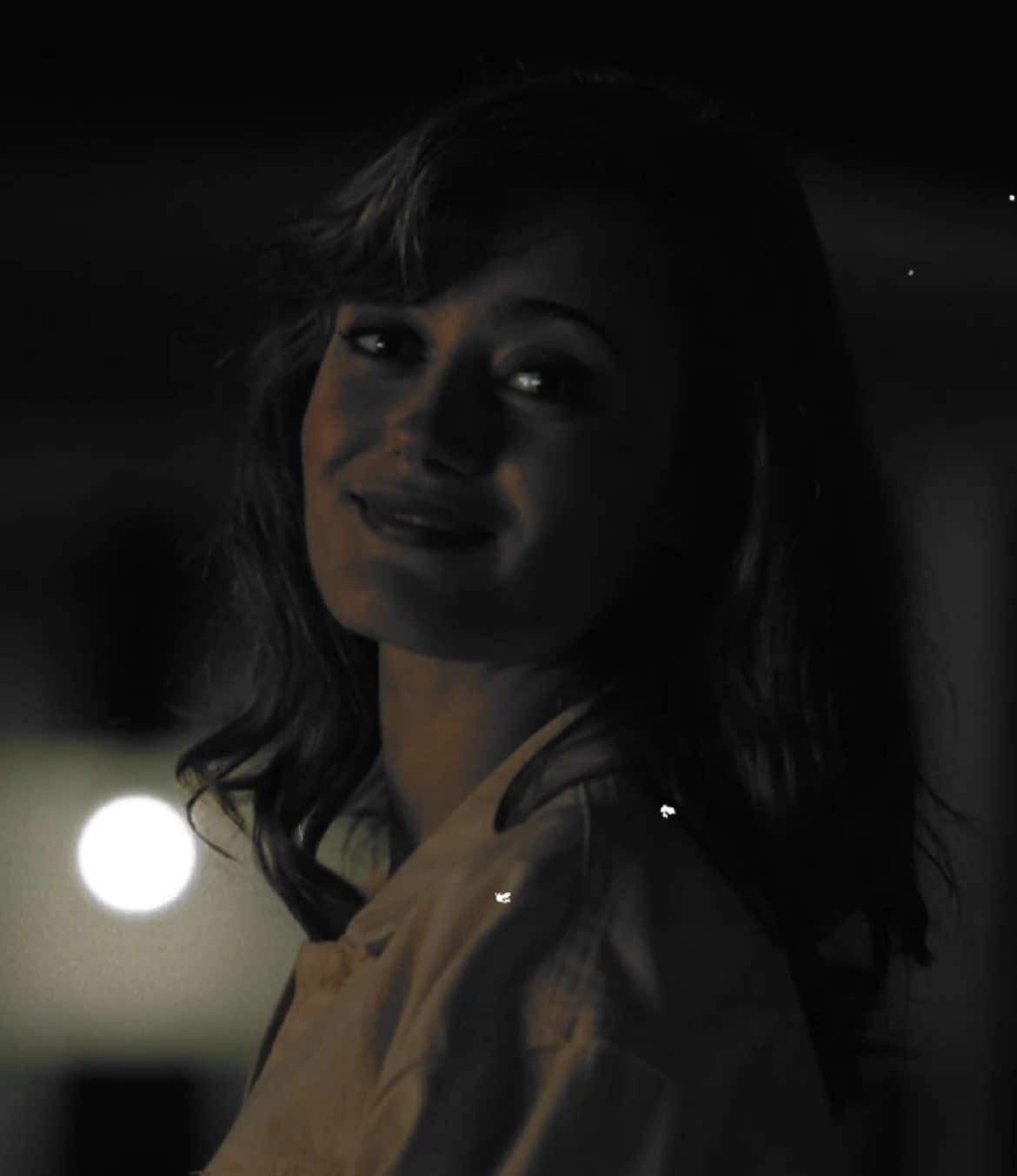 jackie left on a cold, dark night.  ib .jackietaylor #yellowjackets #yellowjacketsedit #jackietayloredit #foryoupage #viral  jackie taylor moodboard edit yellowjackets edit high quality original content