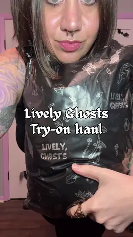 Lively Ghosts sent me the most amazing goodies!!! If you are looking for size inclusive gothic dresses @Lively Ghosts is the place to go and you can use code GRIMM10 . . . #plussizegoth #gothgirl #girlswithtattoos 