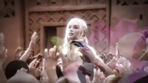 this is better with headphones trust // #khaleesi #daenerystargaryen #gameofthronesedit  #TikTokTrends #mhysa 