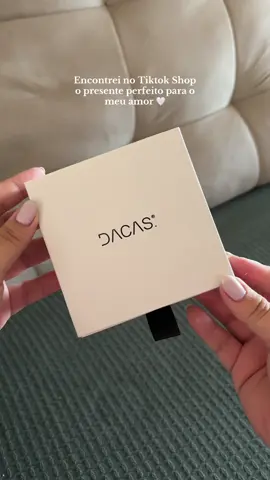 Encontrei o presente perfeito para o meu amor! ✨🤍 @dacas.shop #relicario #acessorios #colar #prata #dacasshop 