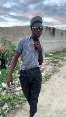 @Wandjy la viraj🤣✅ @LEY_G😂ELÈV LA 