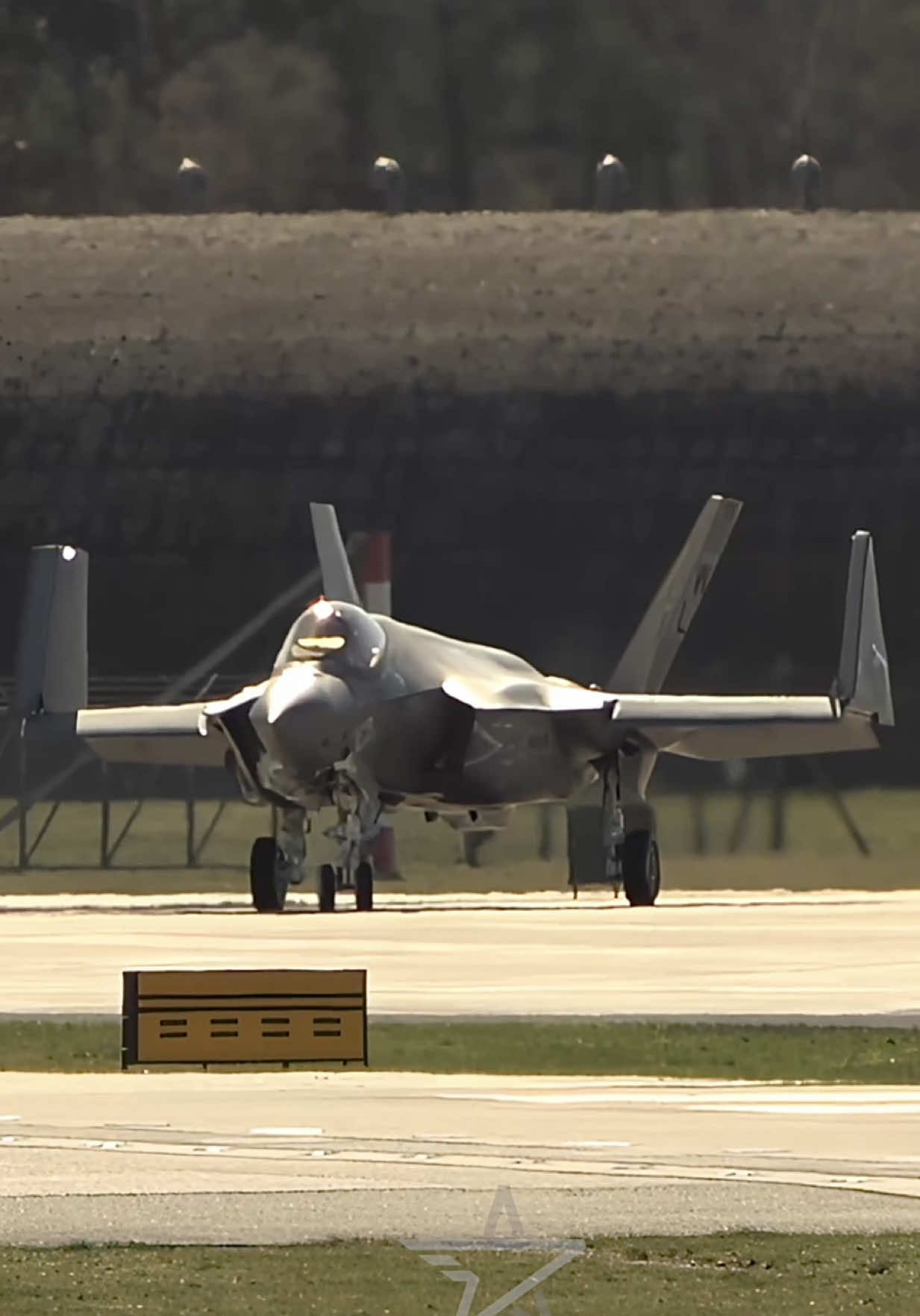 🇺🇸 USAF F35C VMFA-311 
