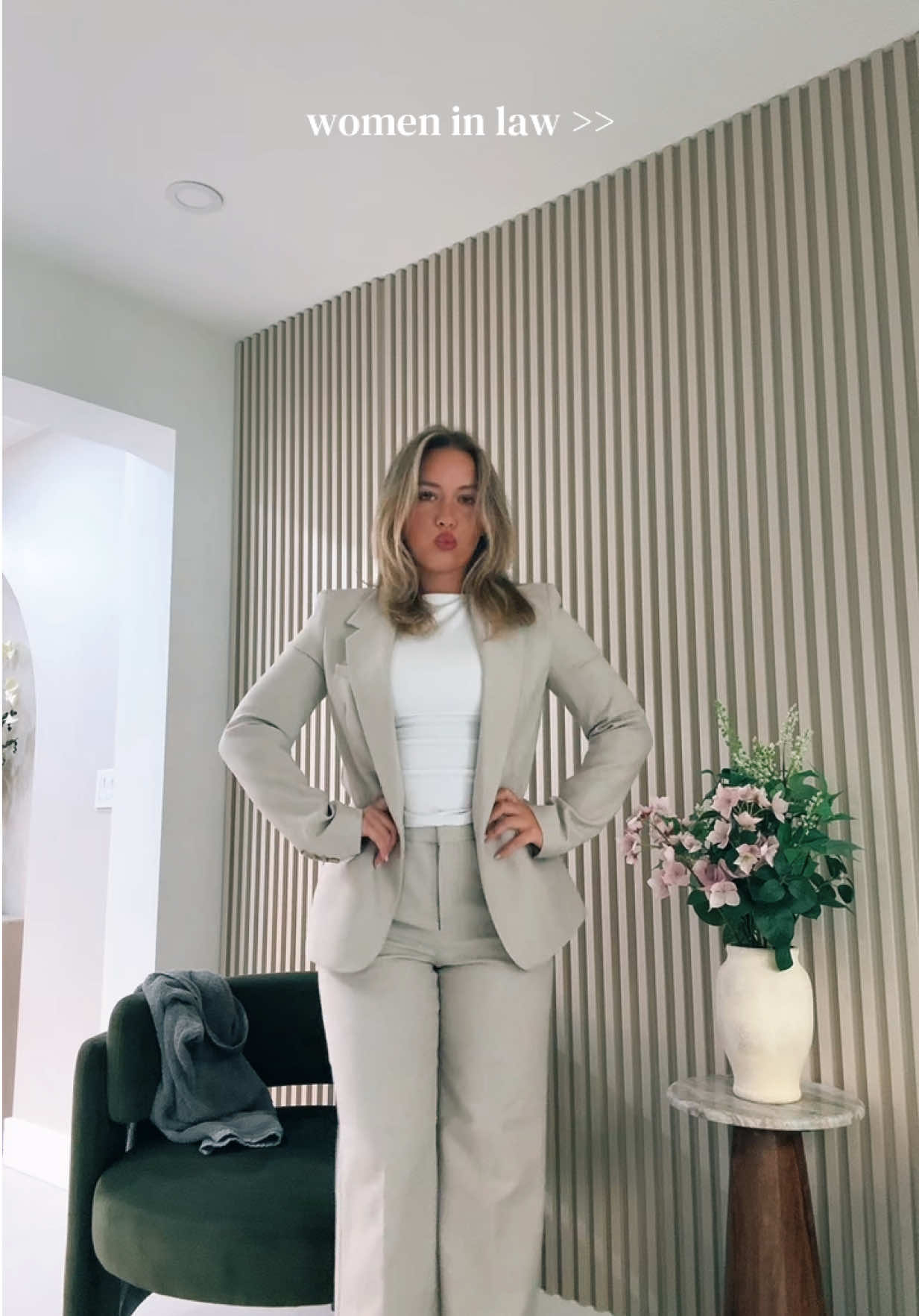 in miamiiiii #law #womeninlaw #lawschool #umiami #miamilaw 
