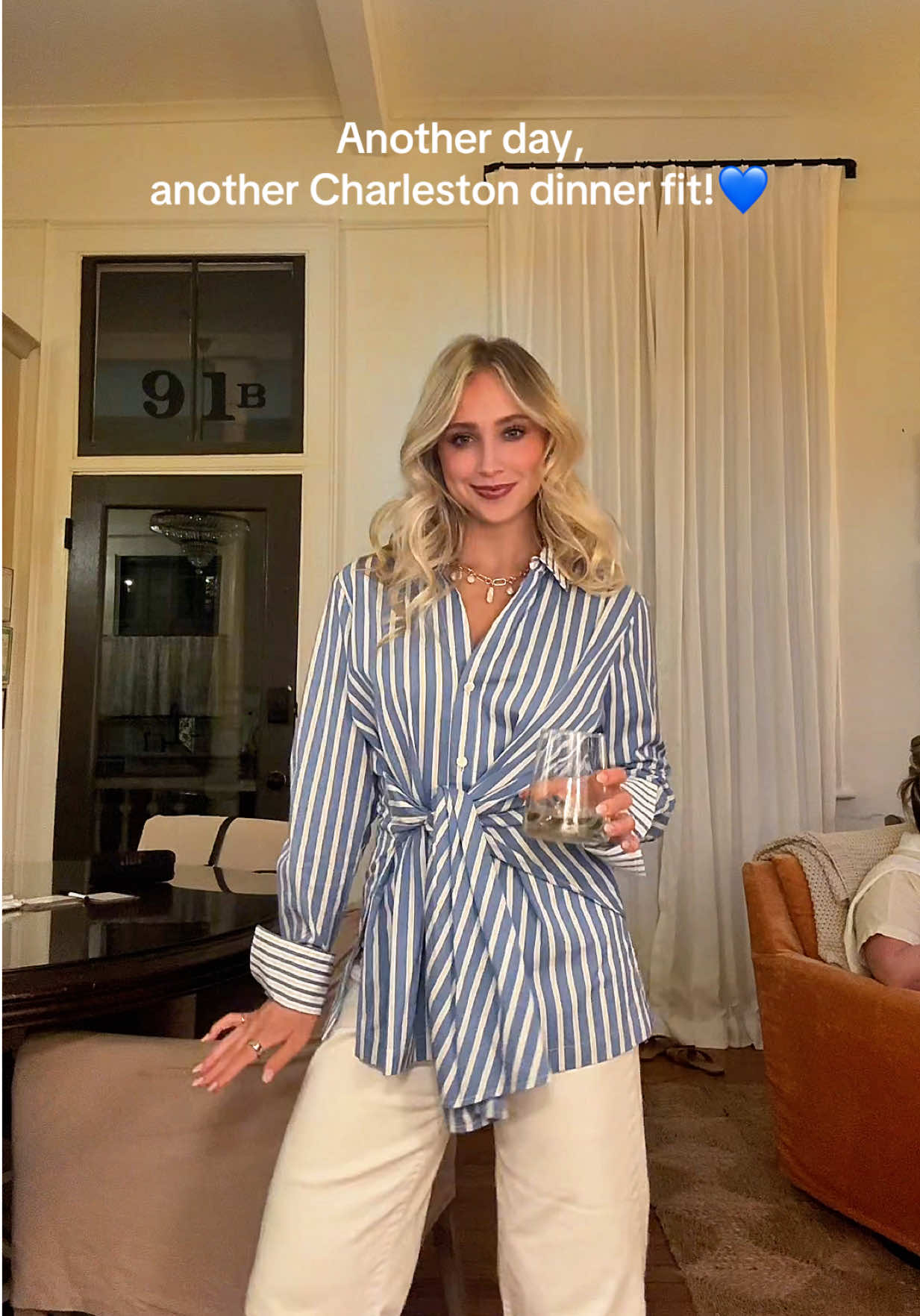 This top👏🏼👏🏼 #Charleston #OOTN #vacationfits 