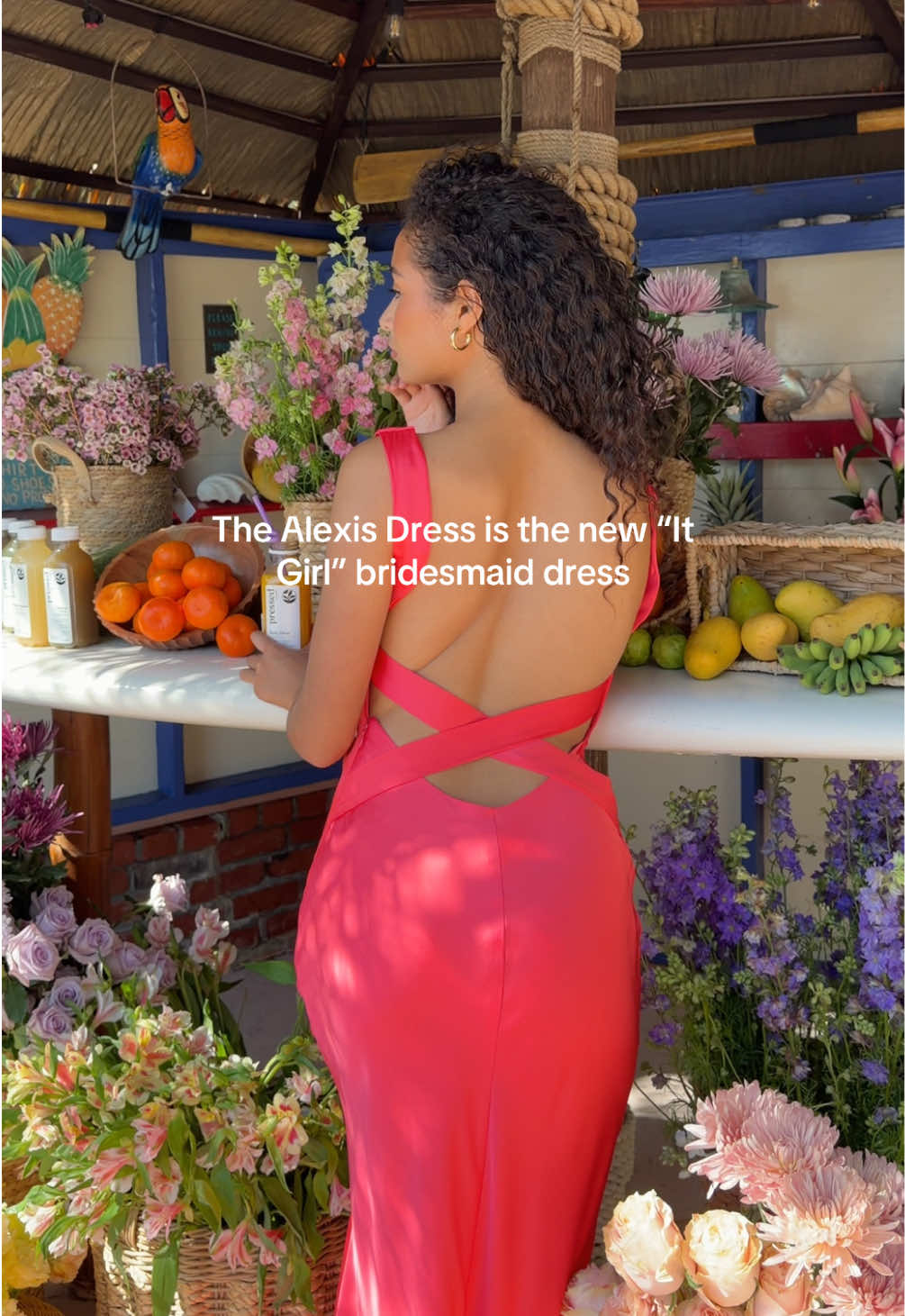 Can we hear a little commotion for the dress?! 💕👏🪸✨ #bridesmaids #bridesmaiddresses #bridesmaidsdresses #bridesmaids #bridesmaidsdress 