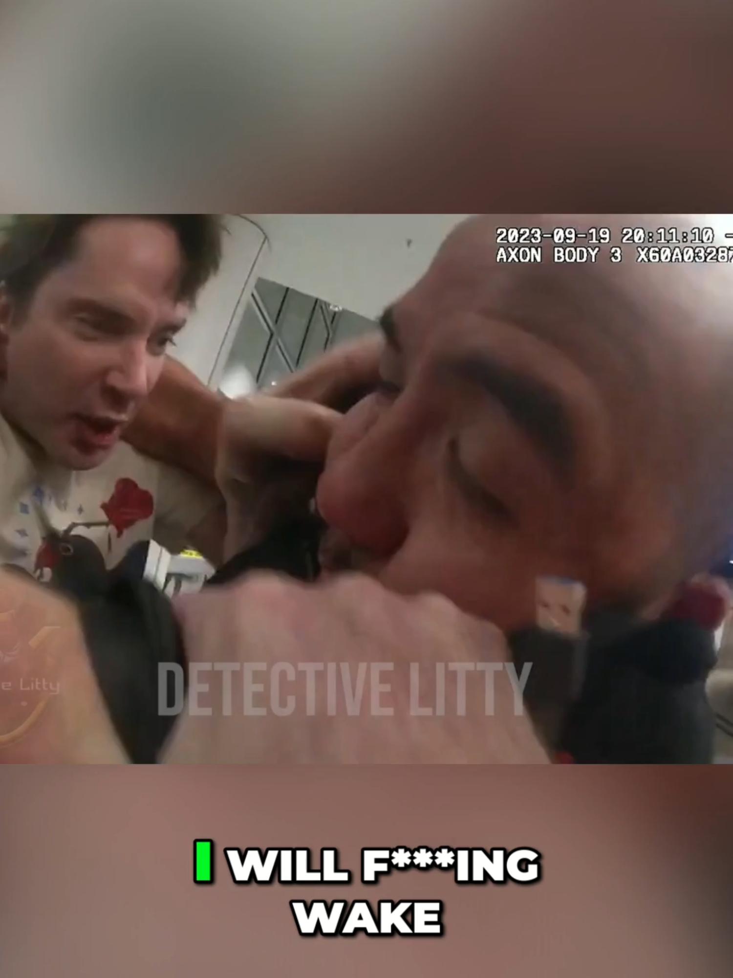 Police intervention at the airport! Takedown of a drunk passenger. Tense moments, no breathing room. #AirportDrama #PoliceTikTok #Takedown #DrunkPassenger #LawEnforcement