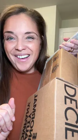 I swear they all wait and show up at the same time 😂📦 Another TikTok Shop haul just landed and this one is a mix of beauty, self-care, and random everyday finds I’ve been wanting to try. Now we test everything and see what’s actually worth it 👀 What do you want first?? #tiktokshophall #tiktokshopfinds #productreview #unboxing #foundontiktok