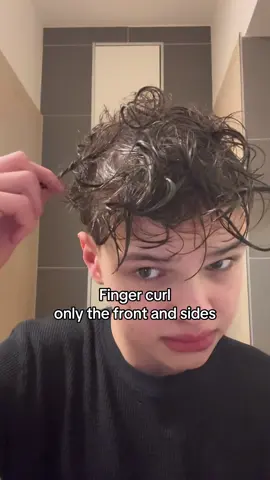 Finger Curling my wavy hair with @BASED products! #based #basedbodywork #hairroutine #fingercurling @BASEDalt @LANCEalt @LANCE 